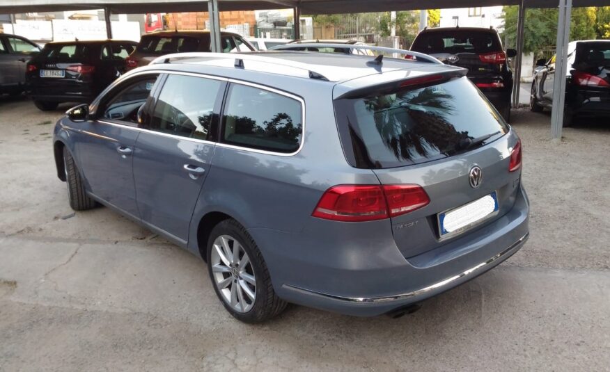 VOLKSWAGEN PASSAT 2.0Cc 143CV DSG 2012