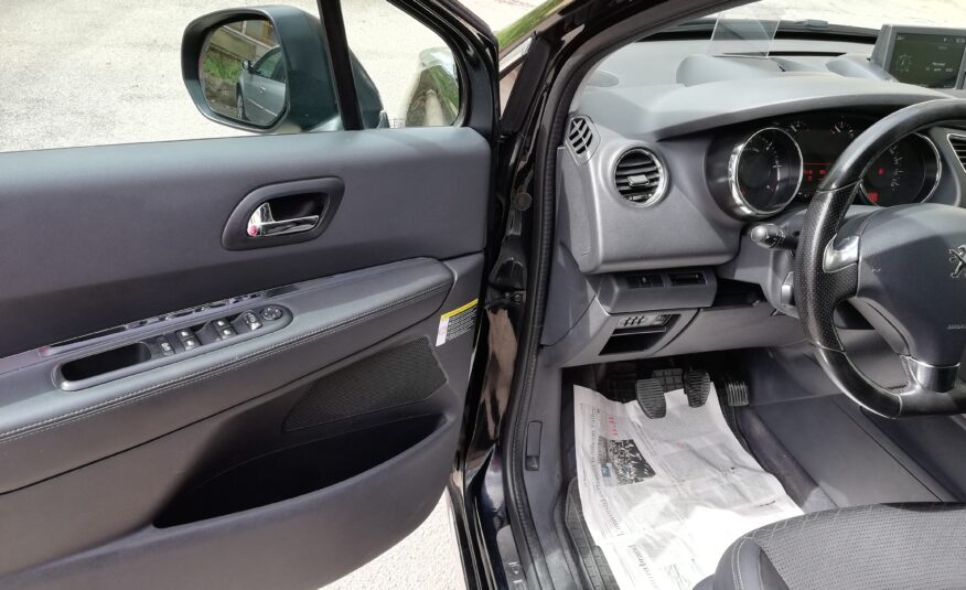 PEUGEOT 3008 1.6Cc HDI 115CV 2015
