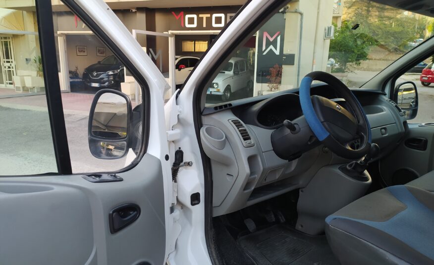 RENAULT TRAFIC 3 POSTI KM0 2.0Cc IVA ESPOSTA