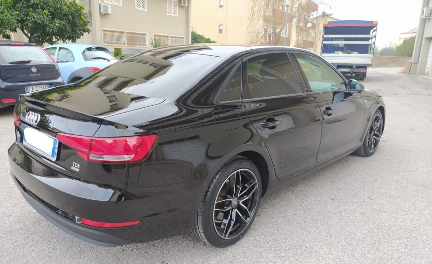AUDI A4 ULTRA 2.0Cc 150CV IVA ESPOSTA – 2017