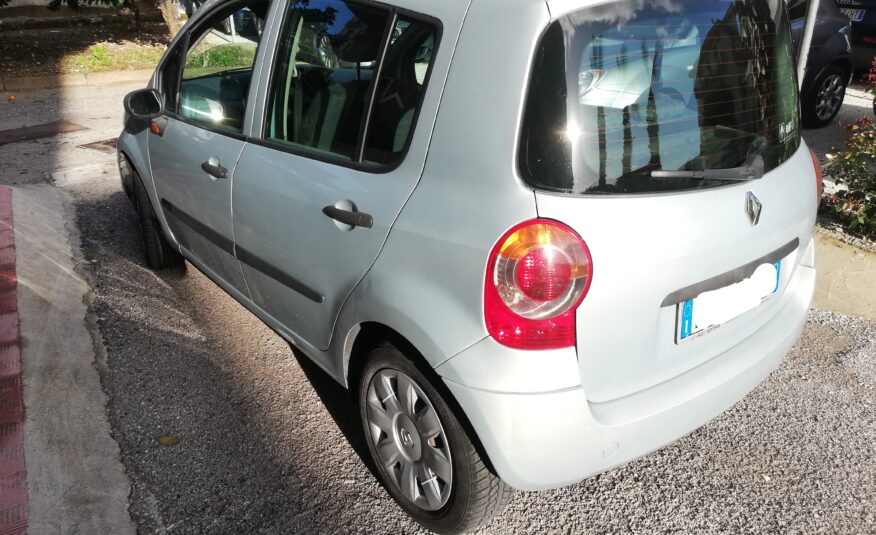 RENAULT MODUS 1.5Cc DCI 65CV NEOPATENTATI 2005