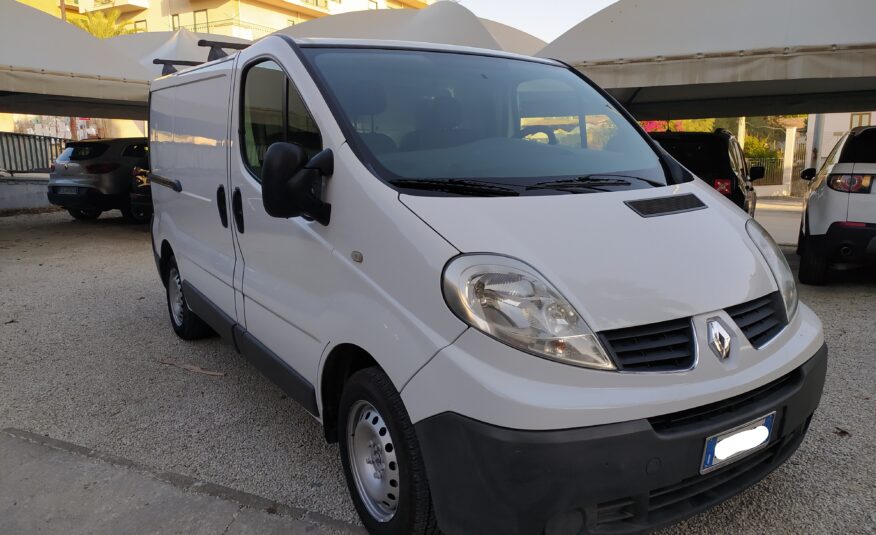 RENAULT TRAFIC 3 POSTI KM0 2.0Cc IVA ESPOSTA