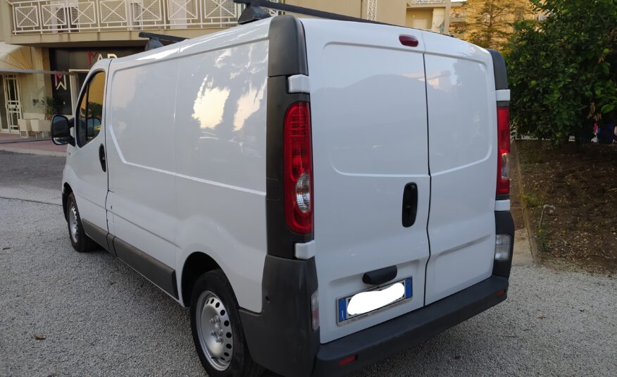 RENAULT TRAFIC 3 POSTI KM0 2.0Cc IVA ESPOSTA