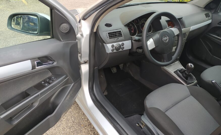 OPEL ASTRA SW 1.9Cc 120CV 2006