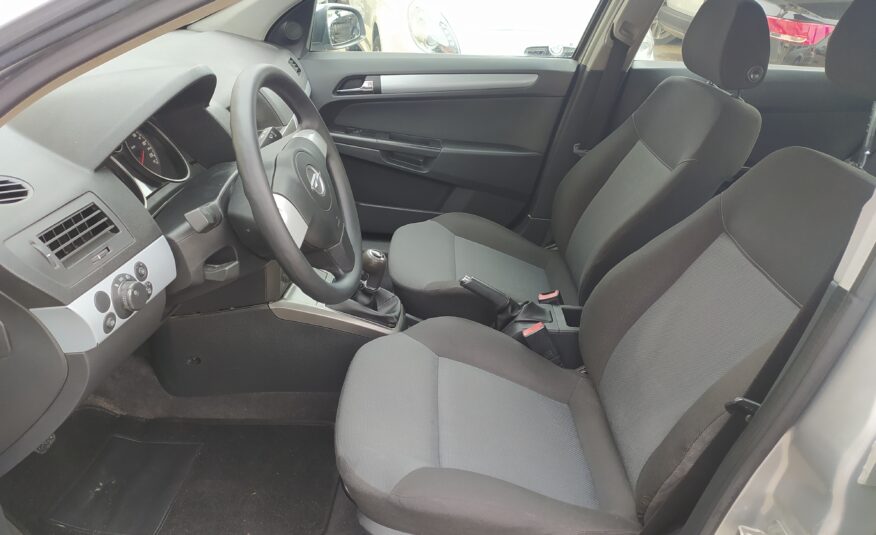 OPEL ASTRA SW 1.9Cc 120CV 2006