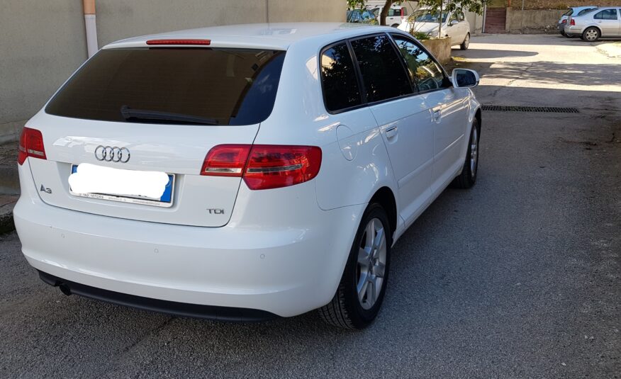 AUDI A3 AUTOMATICA 1.6 105cv