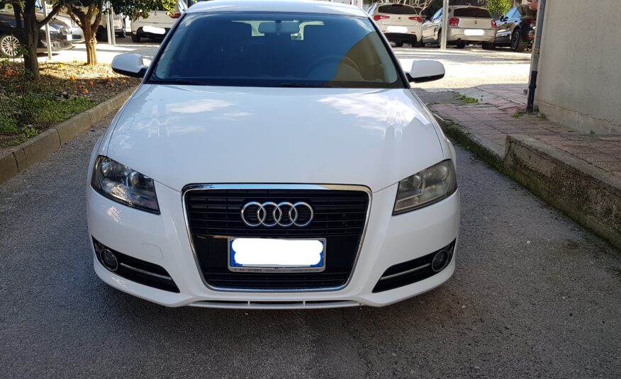 AUDI A3 AUTOMATICA 1.6 105cv