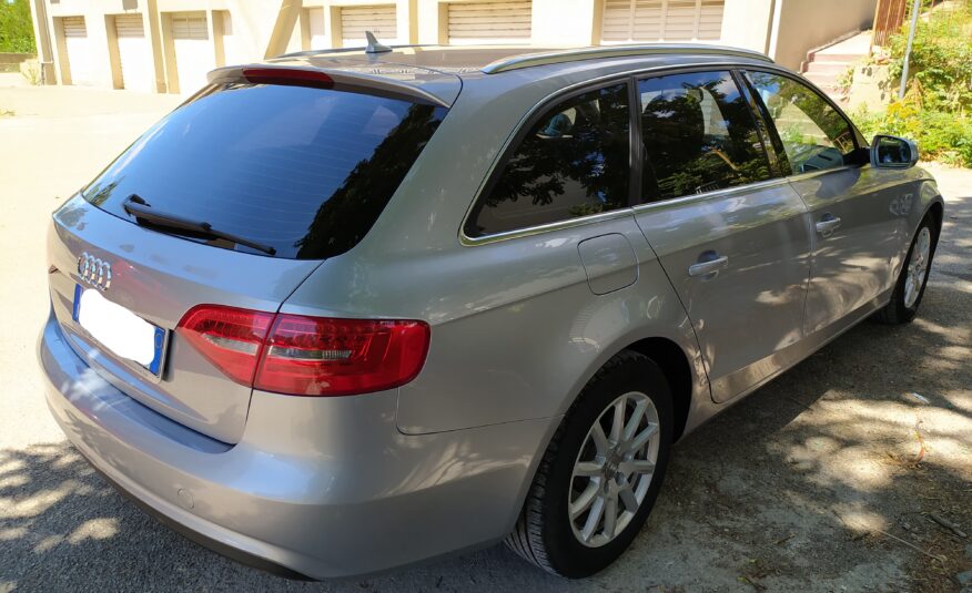 AUDI A4 2.0Cc 136CV “NAVI” – 2015