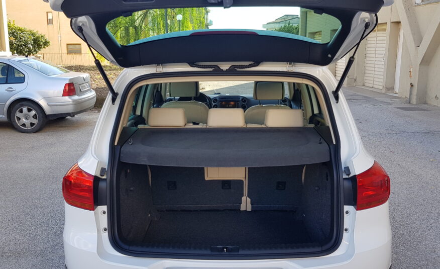 VOLKSWAGEN TIGUAN NAVI 2.0 140cv 2012