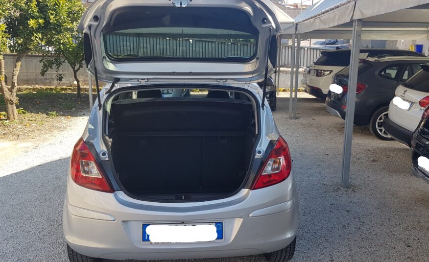 OPEL Corsa 1.3 MJT 75cv 2015 NEOPATENTATI