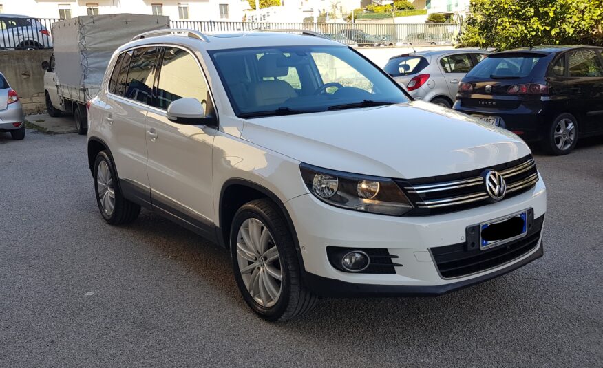 VOLKSWAGEN TIGUAN NAVI 2.0 140cv 2012