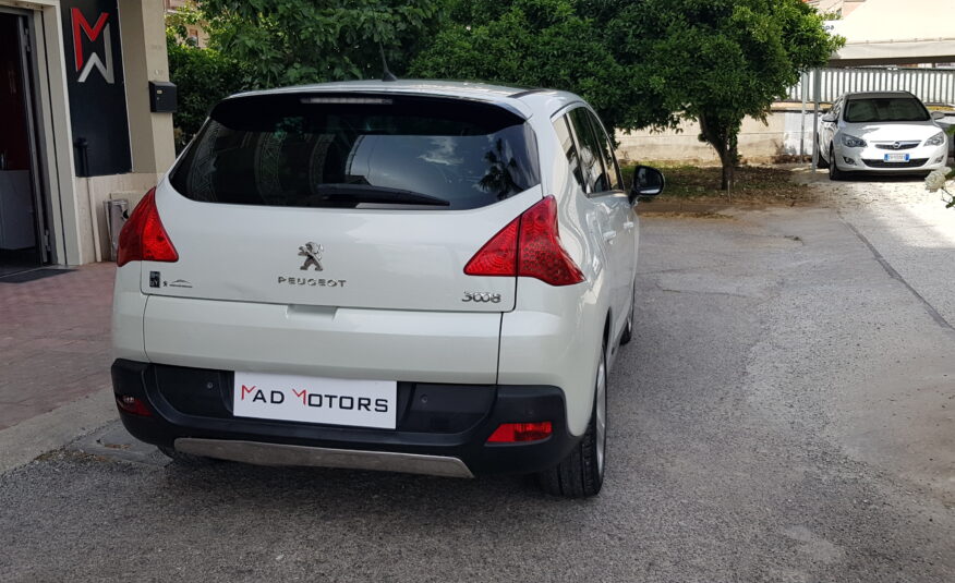 PEUGEOT 3008 HYBRID4 2.0 160cv/200cvH 2012