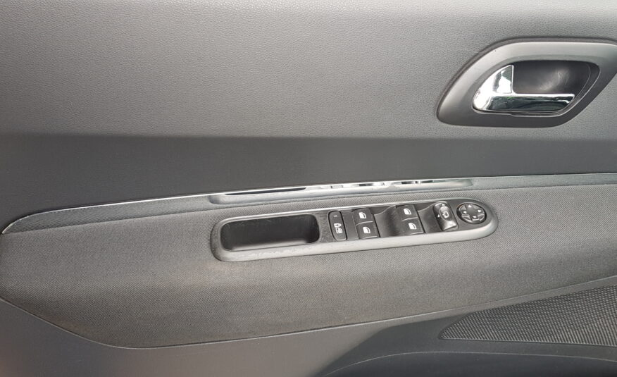 PEUGEOT 3008 HYBRID4 2.0 160cv/200cvH 2012