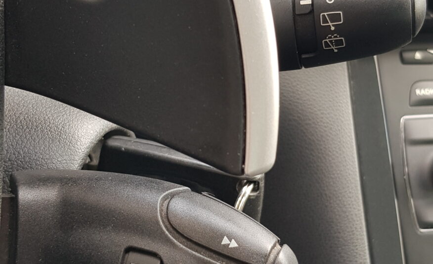 PEUGEOT 3008 HYBRID4 2.0 160cv/200cvH 2012