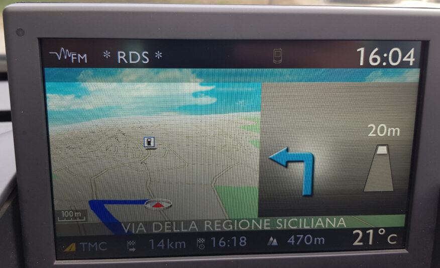 PEUGEOT 3008 HYBRID4 2.0 160cv/200cvH 2012