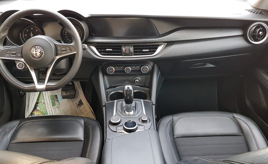ALFA ROMEO STELVIO Q4 SPORT 2.2 210cv 2017 IVA ESP