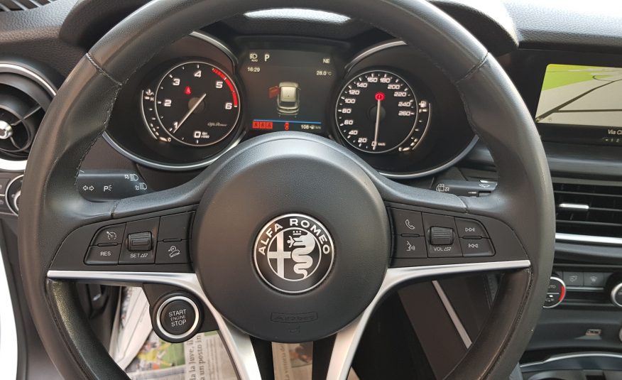ALFA ROMEO STELVIO Q4 SPORT 2.2 210cv 2017 IVA ESP