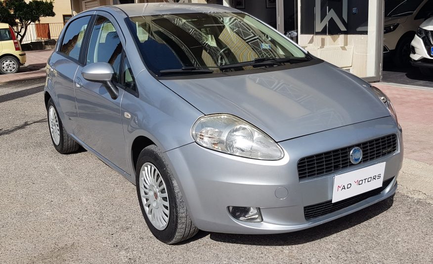 FIAT GRANDE PUNTO 1.3 90cv NEOPATENTATI 2007