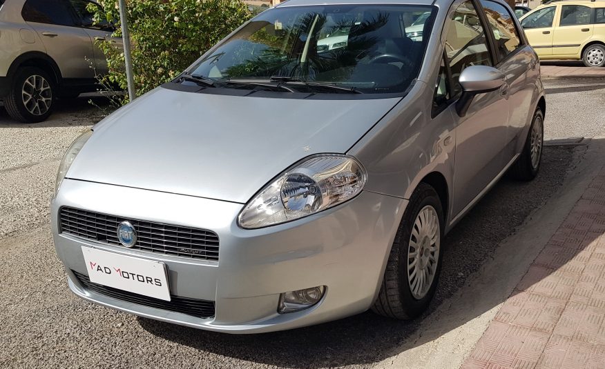 FIAT GRANDE PUNTO 1.3 90cv NEOPATENTATI 2007