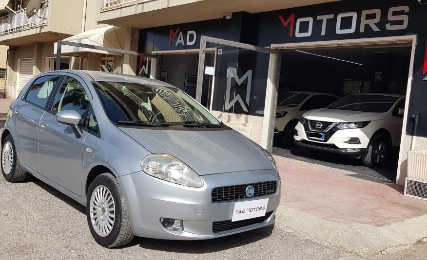 FIAT GRANDE PUNTO 1.3 90cv NEOPATENTATI 2007