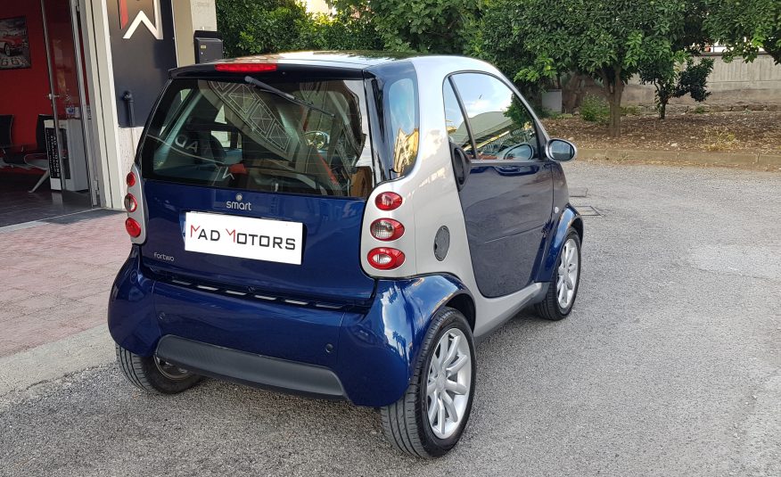 SMART FORTWO COUPE 700 61cv 2006