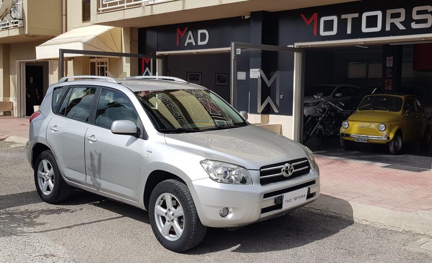 TOYOTA RAV4 2.2 136cv 2006