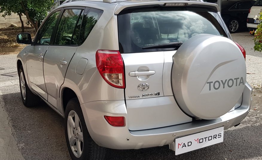 TOYOTA RAV4 2.2 136cv 2006