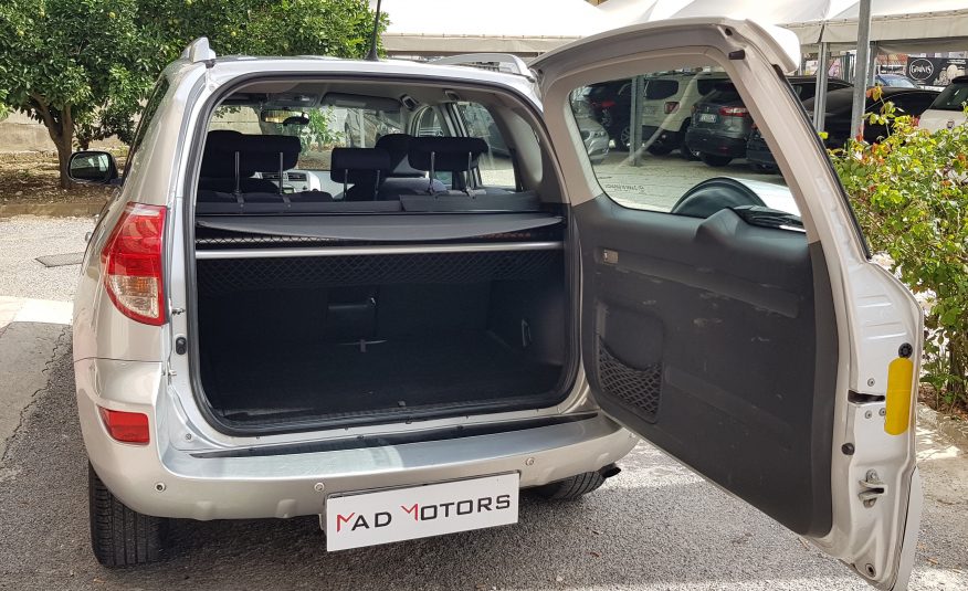 TOYOTA RAV4 2.2 136cv 2006