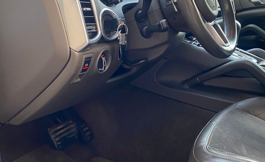 PORSCHE CAYENNE PLATINUM 3.0 250cv 2017 IVA