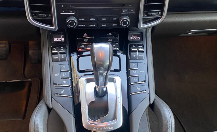 PORSCHE CAYENNE PLATINUM 3.0 250cv 2017 IVA