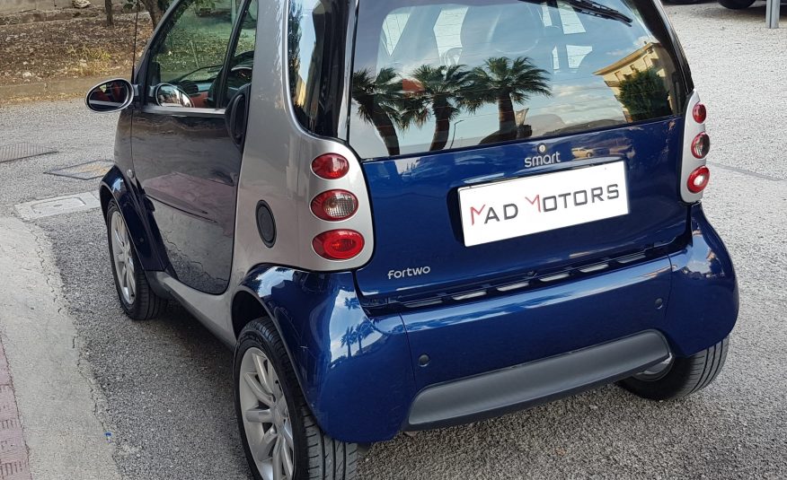 SMART FORTWO COUPE 700 61cv 2006