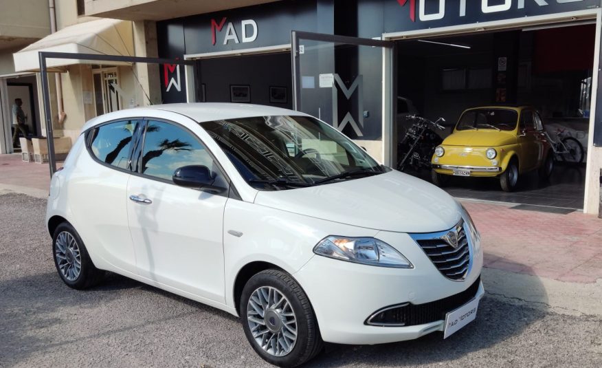 LANCIA Y 1.3cc 95cv 2012