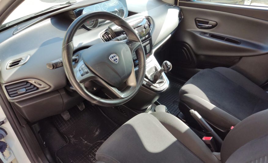 LANCIA Y 1.3cc 95cv 2012
