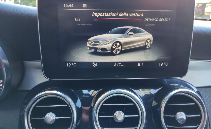 MERCEDES Classe C250 COUPE’ TETTO AMG PREMIUM