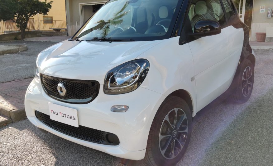 SMART FORTWO 1.0 70cv NEOPATENTATI 2015