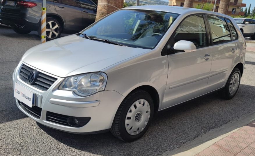 Volkswagen Polo 1.4 69CV ANNO 2007  NEOPATENTATI