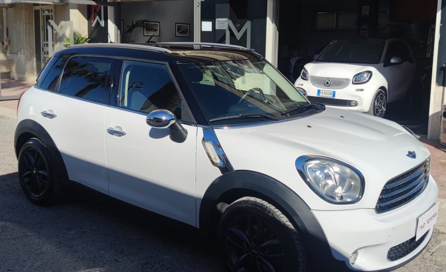 Mini Cooper D Countryman 2.0 112cv Automatica ANNO 2014