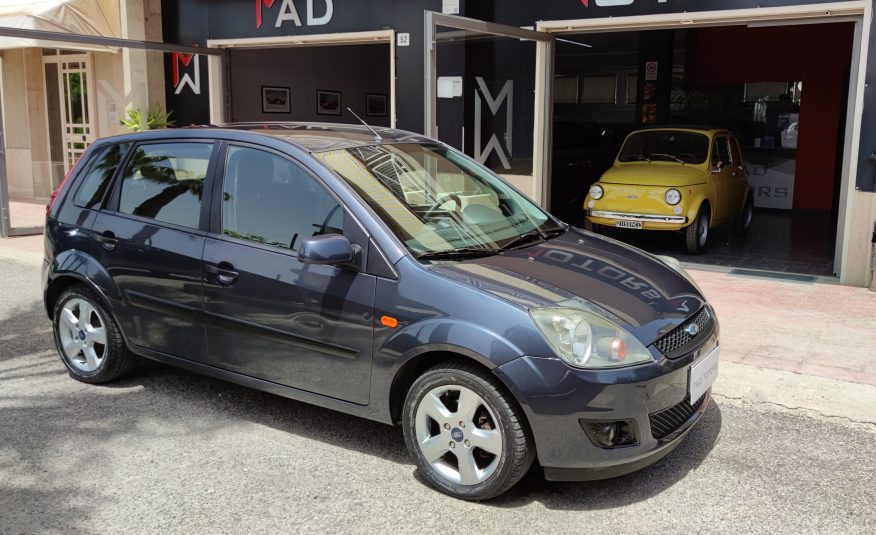 Ford Fiesta 1.4  70cv NEOPATENTATI ANNO 2006