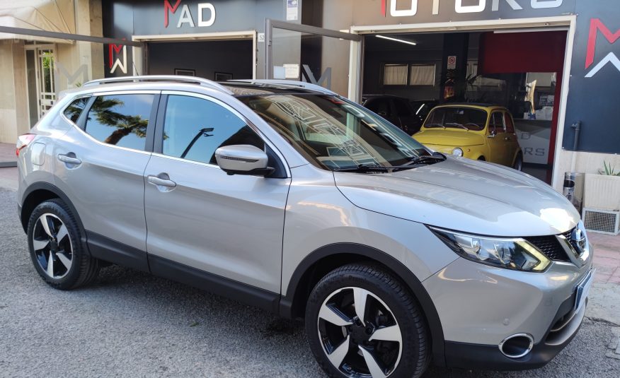 Nissan Qashqai 1.6 130cv 2WD 4WD Tekna ANNO 2016