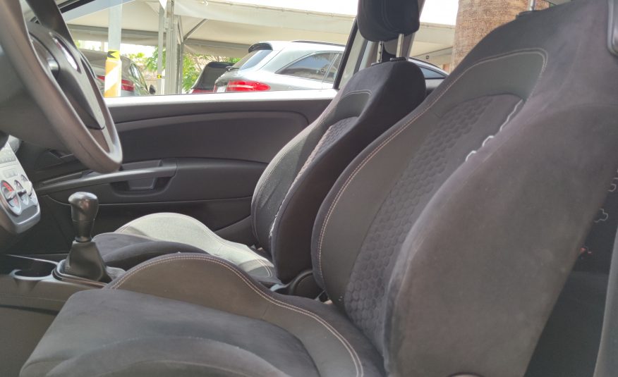 Fiat Punto 1.3 MJT 75 CV ANNO 2014 NEOPATENTATI