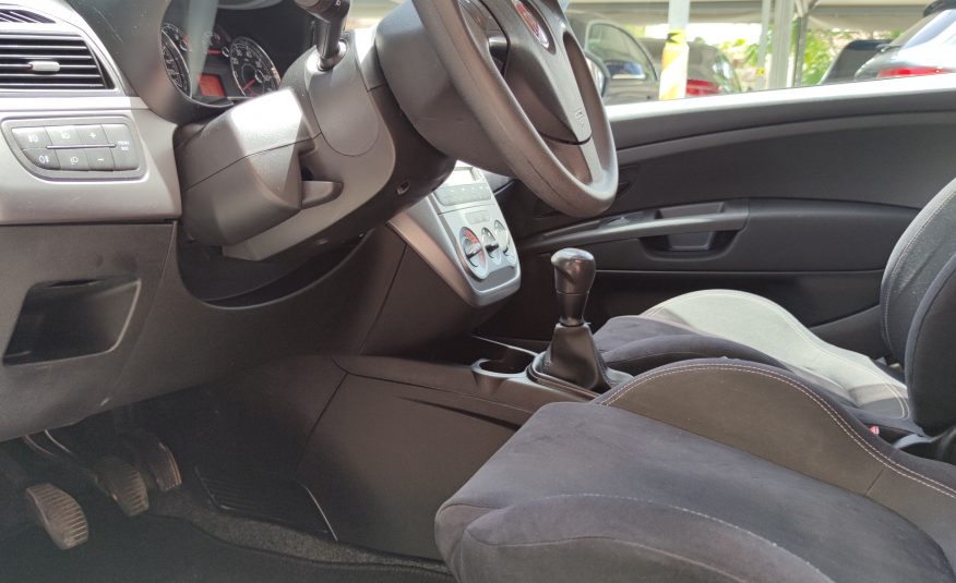Fiat Punto 1.3 MJT 75 CV ANNO 2014 NEOPATENTATI