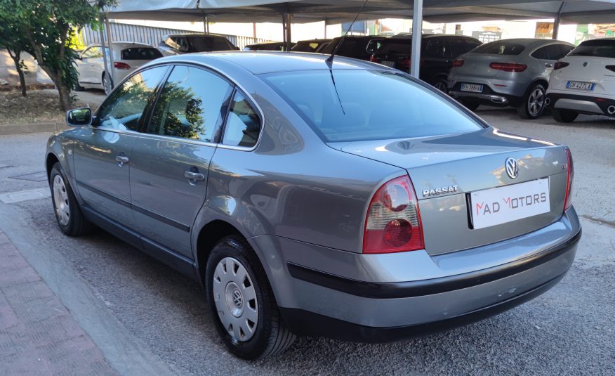 Volkswagen Passat 1.9 130cv ANNO 2002