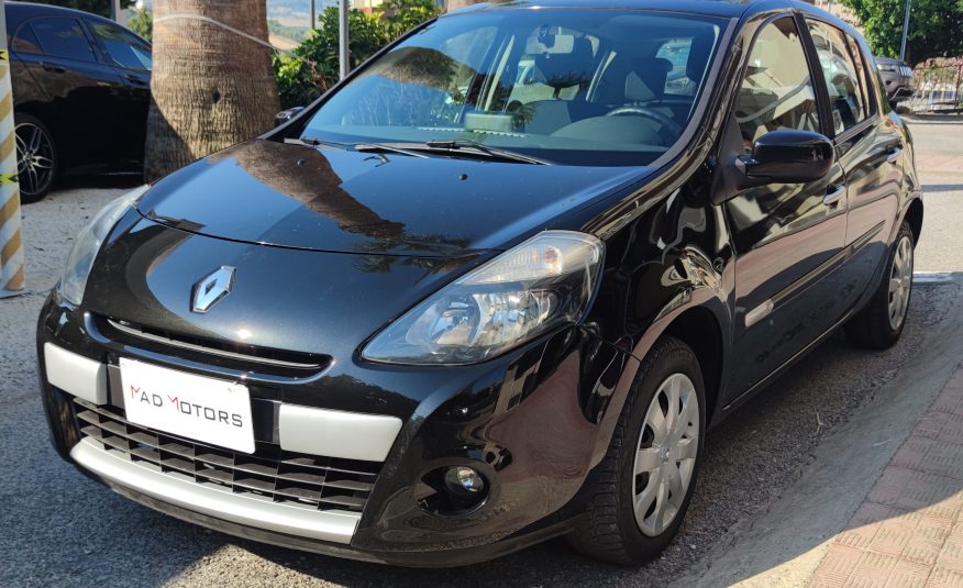 Renault Clio 1.2 75CV ANNO 2010 NEOPATENTATI