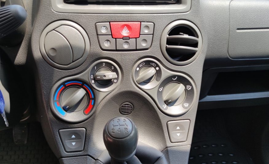 Fiat Panda 1.2  70 CV ANNO 2012 NEO PATENTATI