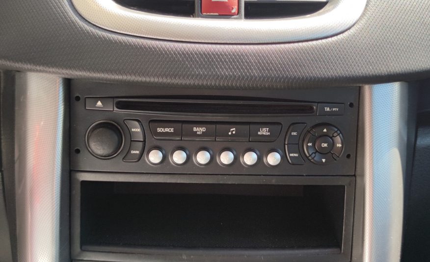 Peugeot 207 1.6 90cv ANNO 2007 NEOPATENTATI