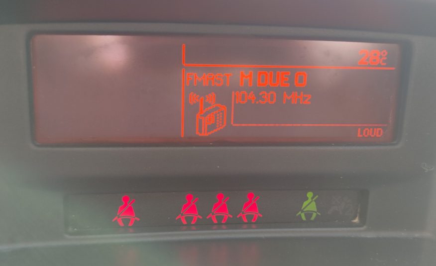 Peugeot 207 1.6 90cv ANNO 2007 NEOPATENTATI