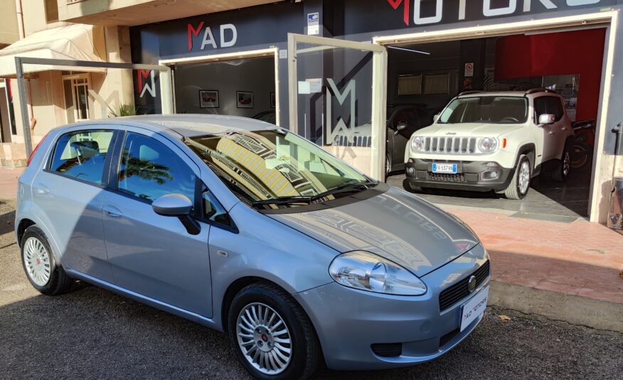 Fiat Grande Punto 1.3 MJT 90 CV AUTOMATICA 2008 – Mad Motors Srl – Auto  Serradifalco