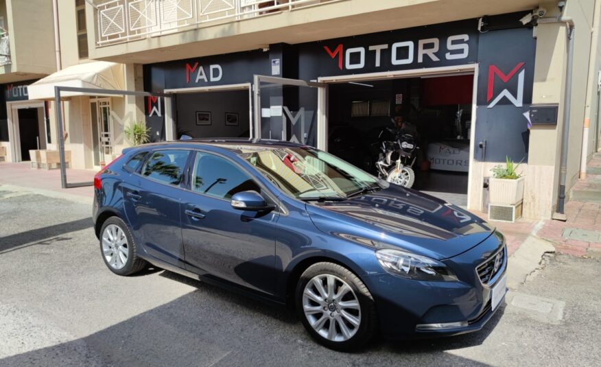 Volvo V40 D2 1.6 115cv ANNO 2015 IVA