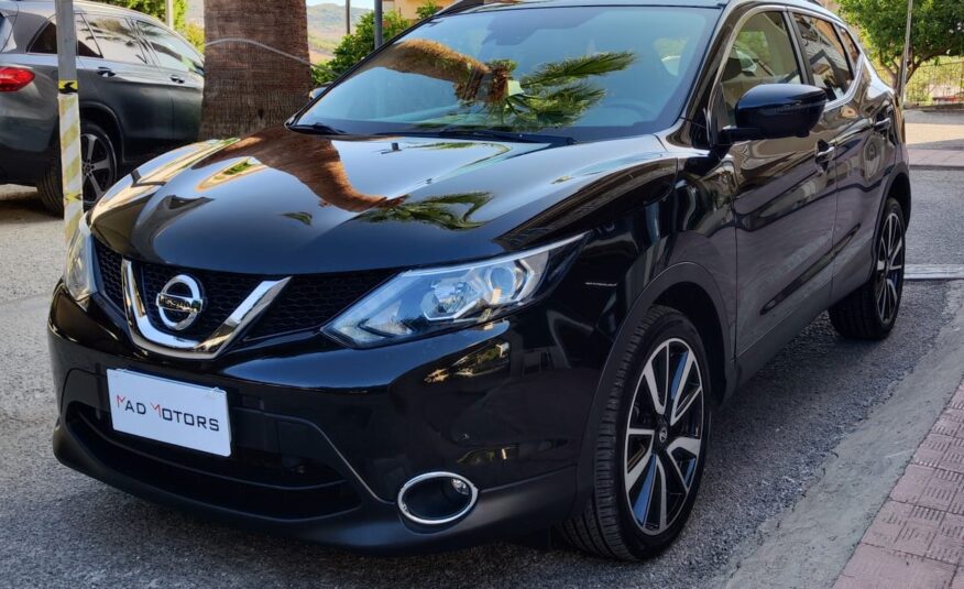 Nissan Qashqai 1.6 130CV N-Connecta TETTO ANNO 2017