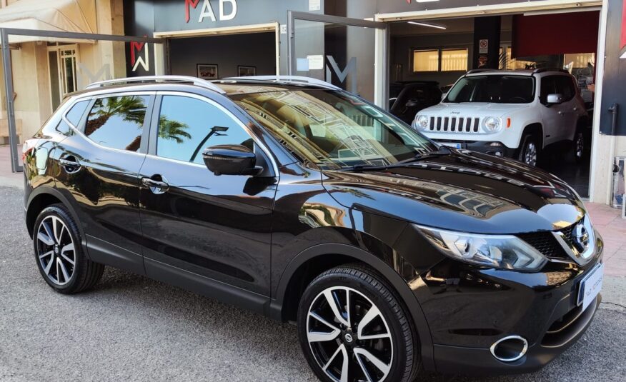 Nissan Qashqai 1.6 130CV N-Connecta TETTO ANNO 2017